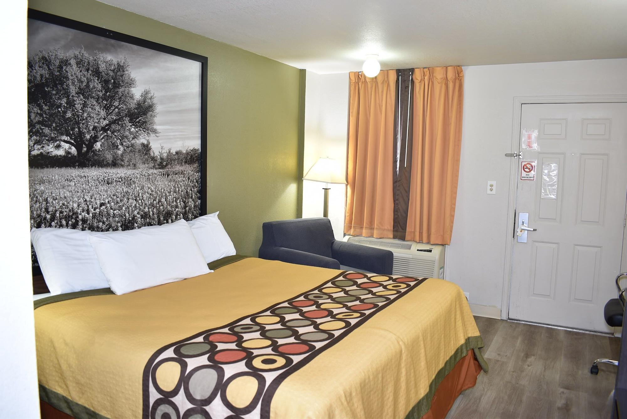 Super 8 By Wyndham Fredericksburg Hotel Buitenkant foto